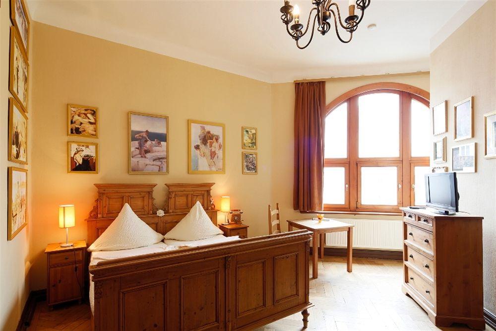 Avalon Bed & Breakfast Themen/- Nichtraucherhotel Ганновер Екстер'єр фото
