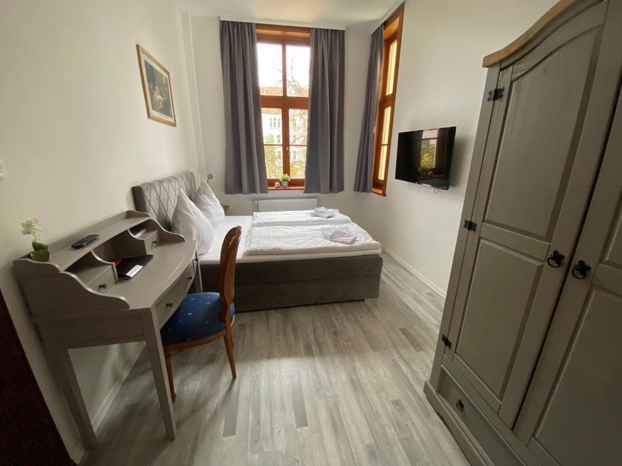 Avalon Bed & Breakfast Themen/- Nichtraucherhotel Ганновер Екстер'єр фото