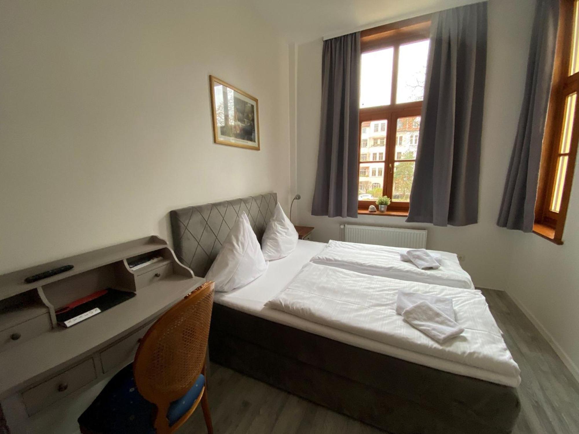 Avalon Bed & Breakfast Themen/- Nichtraucherhotel Ганновер Екстер'єр фото