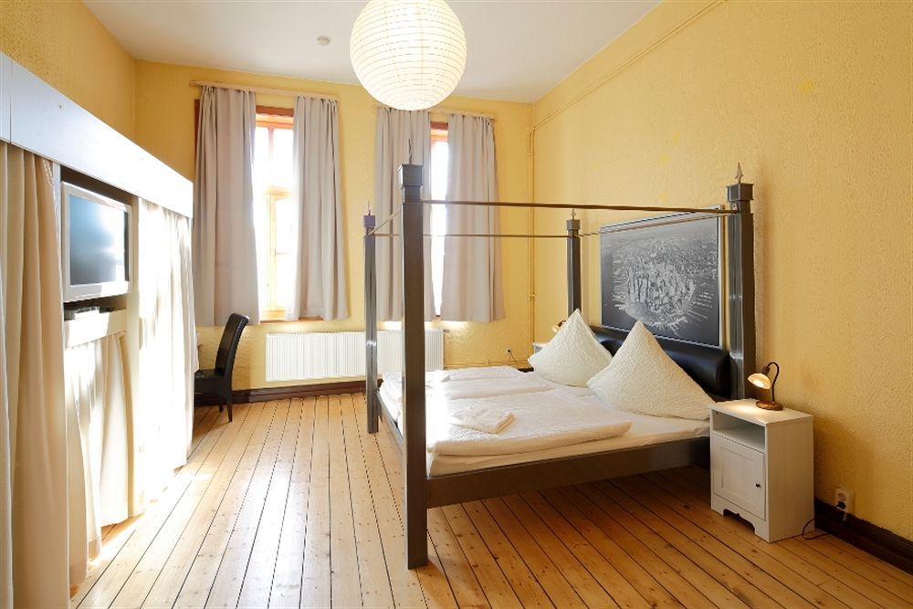Avalon Bed & Breakfast Themen/- Nichtraucherhotel Ганновер Екстер'єр фото